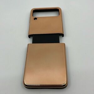 Samsung Z Flip 4: Slidable Hinge‎ Protection w Antique Brass Metallic Finish